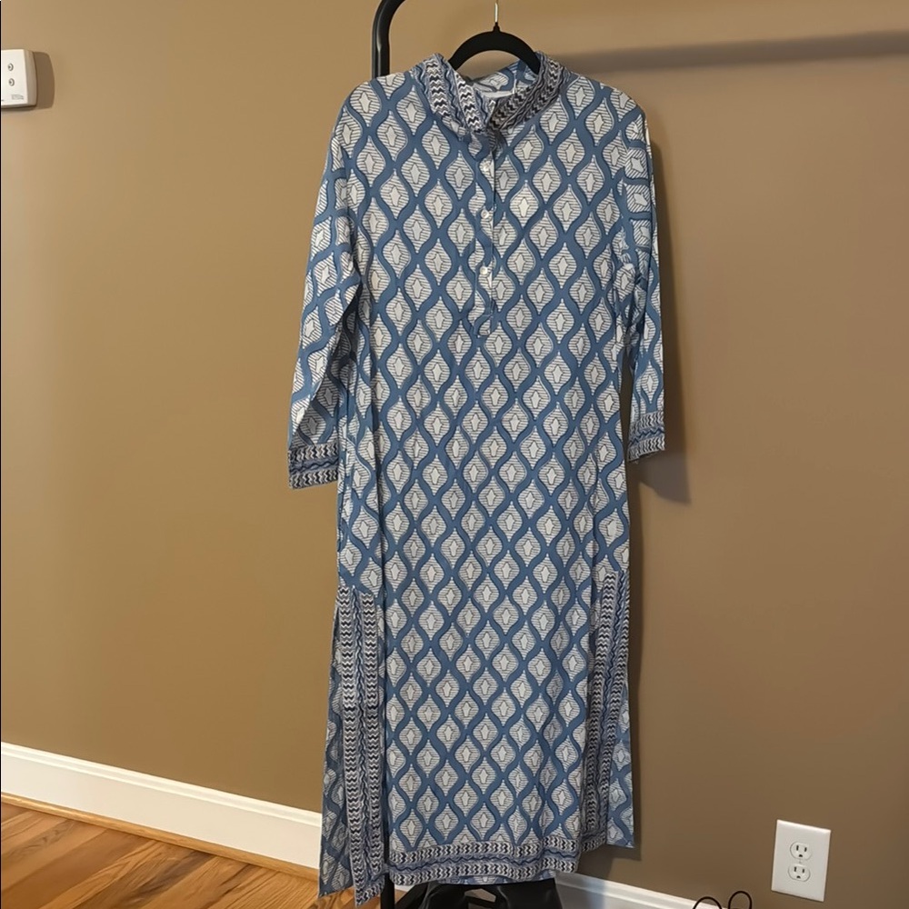 Blue and White Long Sleeve Slit Dress with Mandarin Collar Caftan
